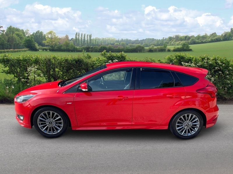 Ford Focus St-line FL18EYT Red #3