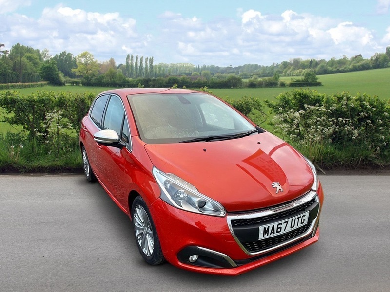 Peugeot 208 Allure Orange #2