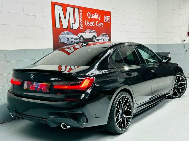 BMW 3 Series 320D Mht M Sport YE21VXT Black #5
