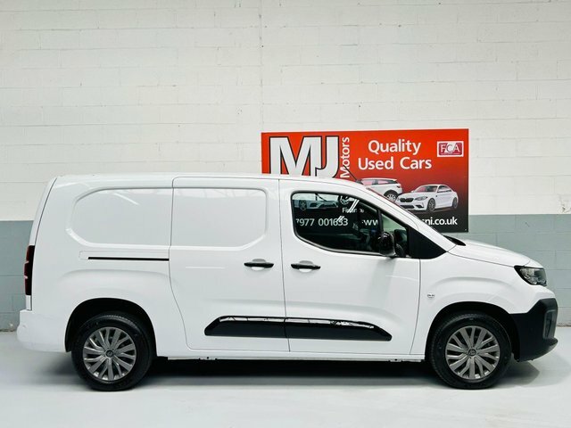 Peugeot Partner Bluehdi 950 Asphalt Long White #4
