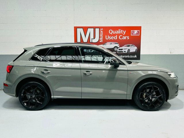 Audi Q5 Tdi 40 Black Edition PXZ4342 Grey #4