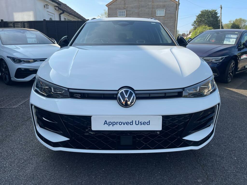 Volkswagen Passat 1.5 Tsi Ehybrid 19.7Kwh R-line Estate P White #3
