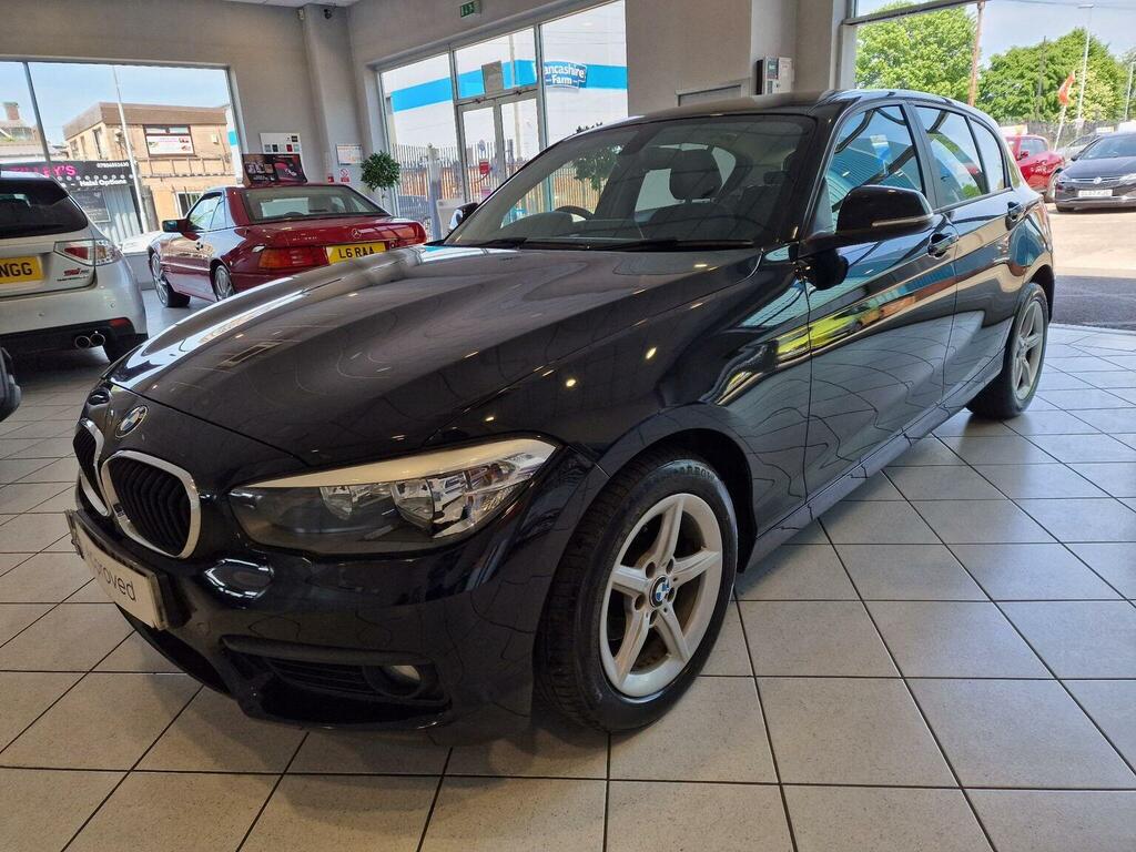 BMW 1 Series Hatchback 1.5 118I Se Euro 6 Ss 201666 LO66WKZ Black #3