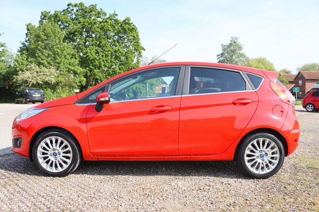 Ford Fiesta 1L Titanium DF14HYC Red #6