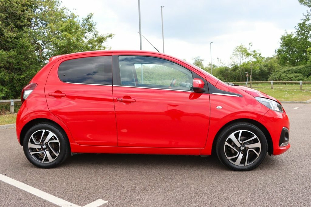 Peugeot 108 1.2L Allure AF18VGV Red #5