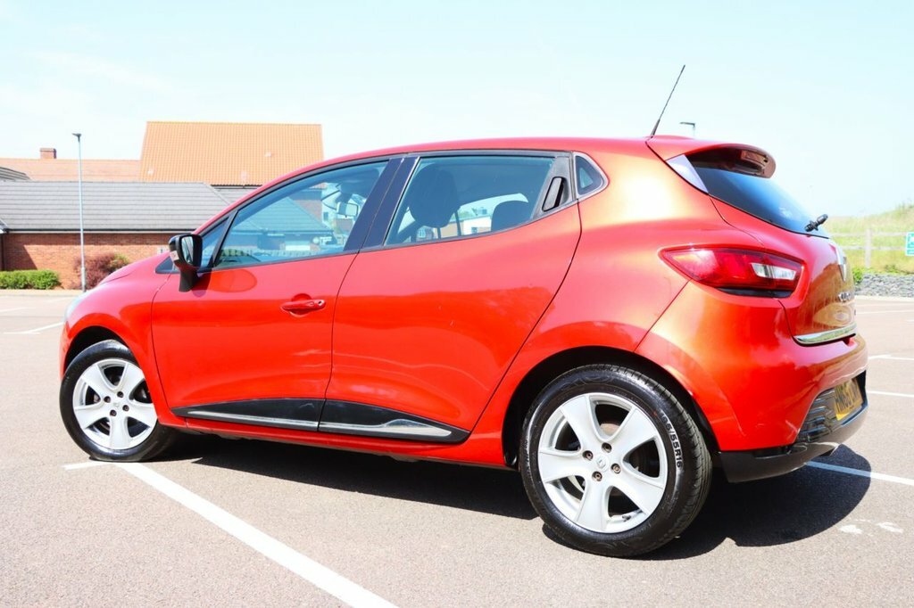 Renault Clio 0.9L Dynamique Nav HN66CWR Red #4
