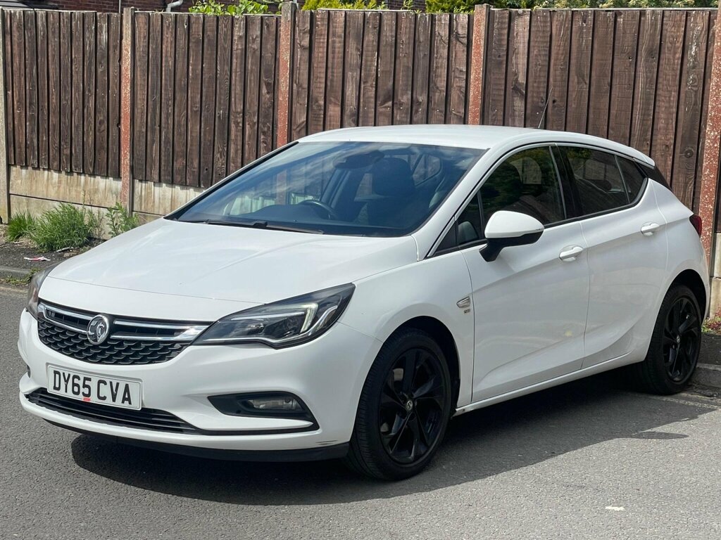 Vauxhall Astra 1.6 Cdti Blueinjection Sri Euro 6 Ss DY65CVA White #3