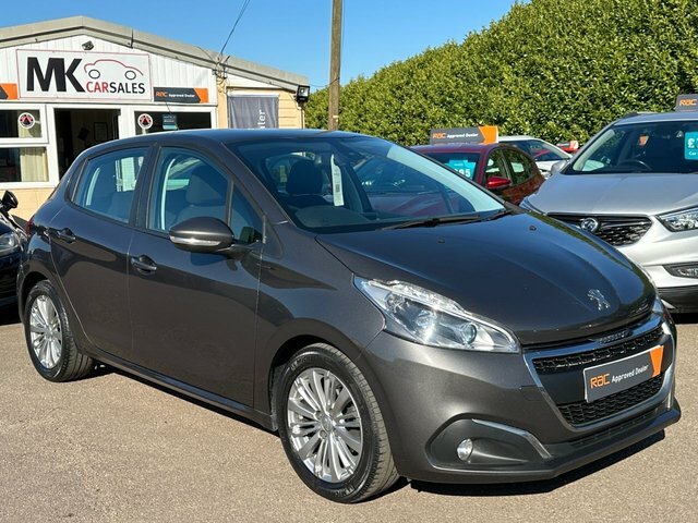Peugeot 208 2019 1.2 Puretech 82 Signature Start Stop Gf GF68OJR Grey #4