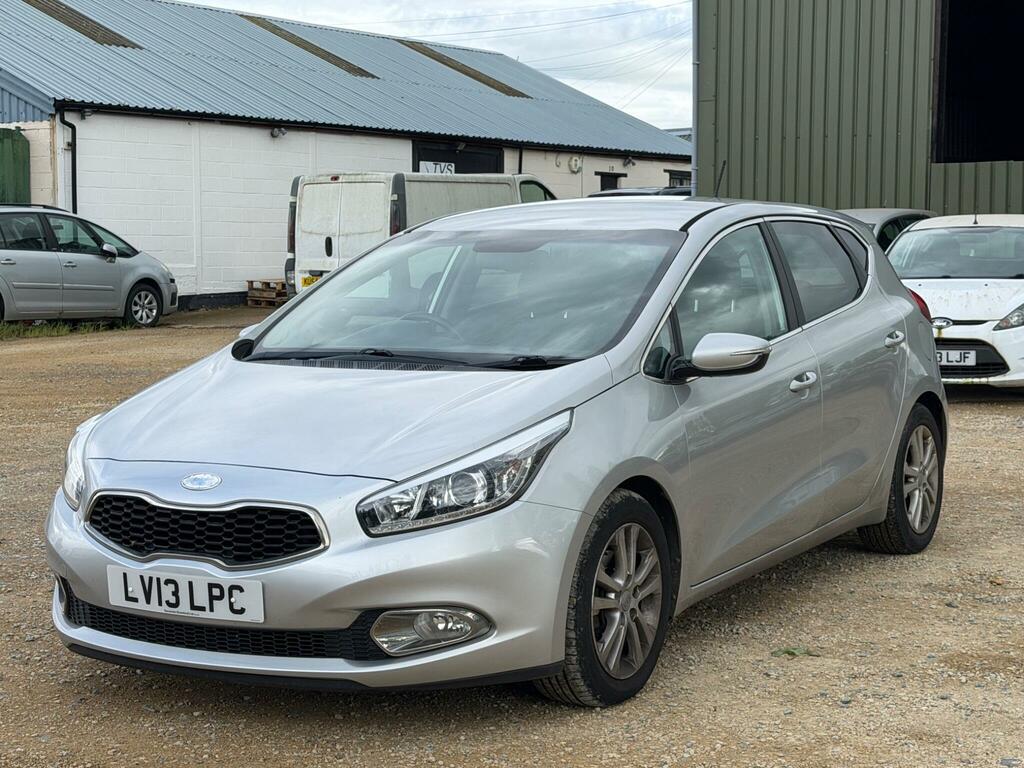 Kia Ceed 1.6 Crdi Ecodynamics 3 Euro 5 Ss Silver #4