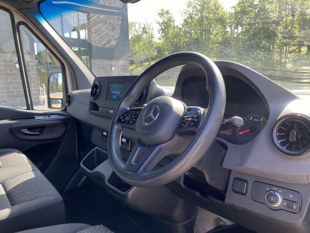 Mercedes-Benz Sprinter Diesel  #3