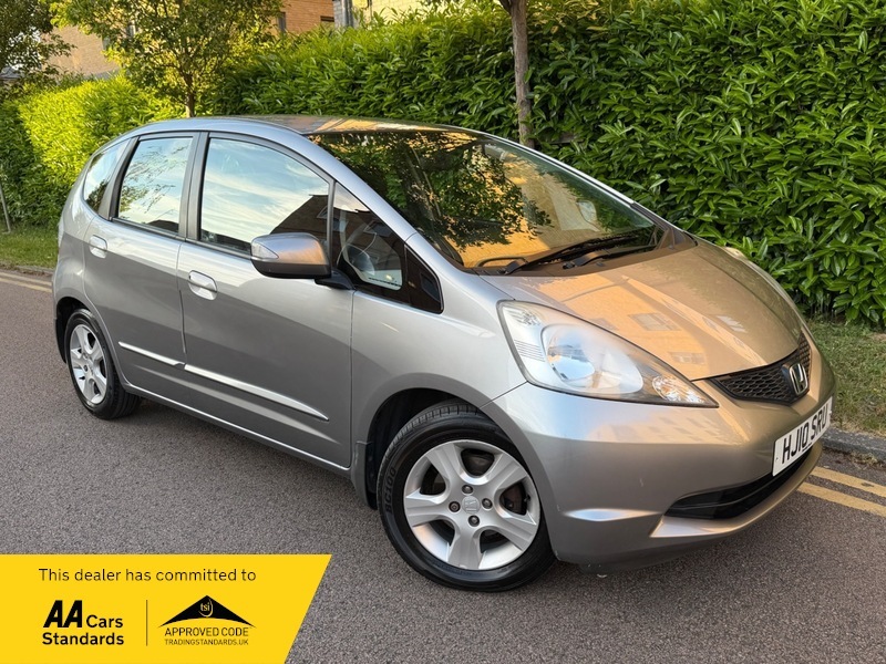 Honda Jazz I-vtec Es Silver