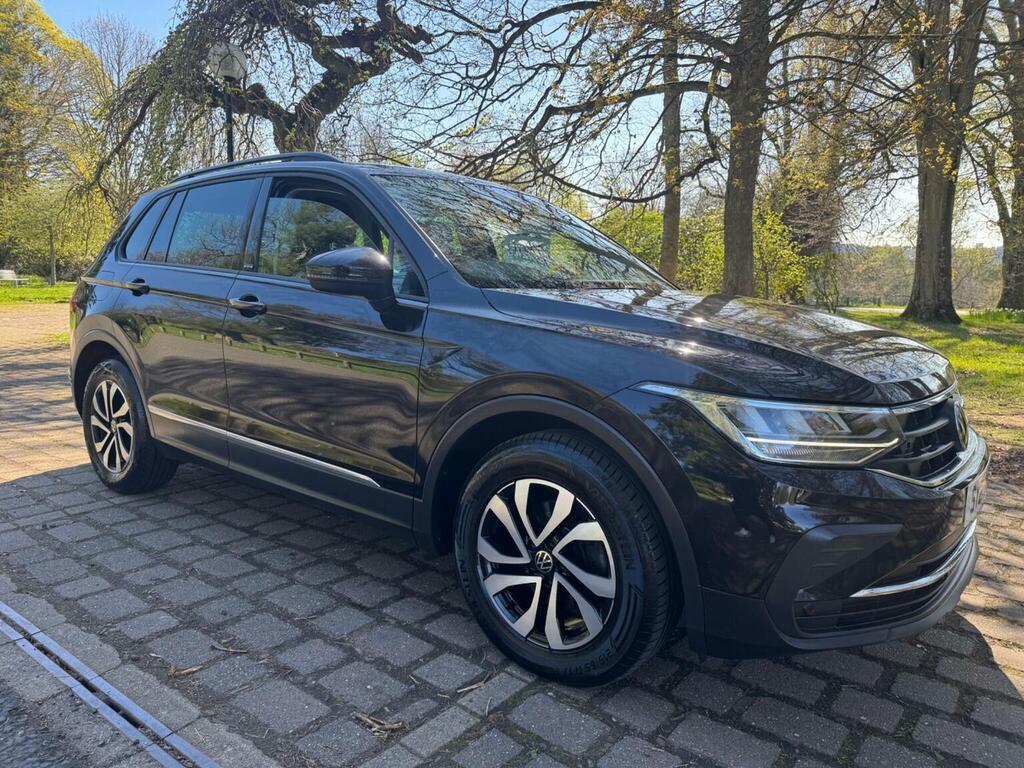 Volkswagen Tiguan 2.0 Tdi Active Dsg Euro 6 Ss SY21XYR Black #2
