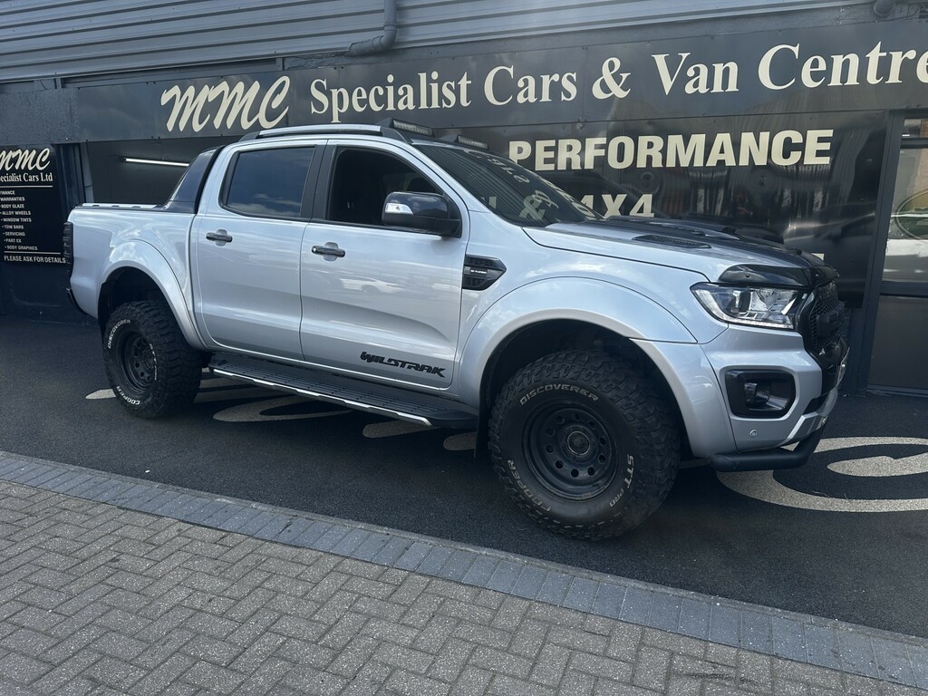 Ford Ranger Pickup 2.0 Ranger Wildtrak Double Cab 2.0L Ecoblue Silver