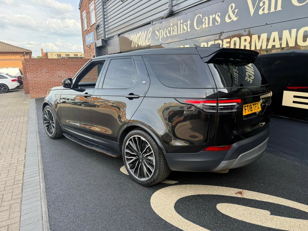 Land Rover Discovery Suv 3.0 Td V6 Se 201818 FT18TFX Black #3