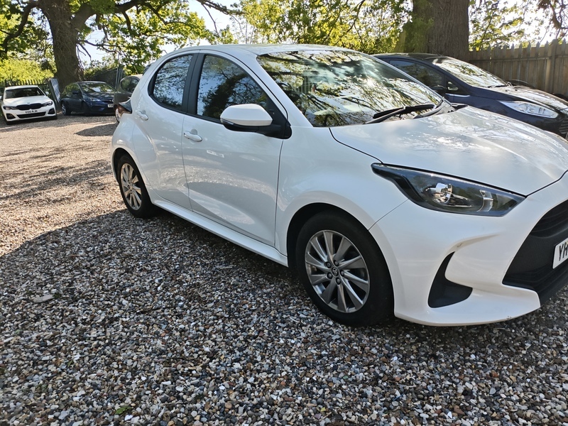 Toyota Yaris Icon YH72NZZ White #3