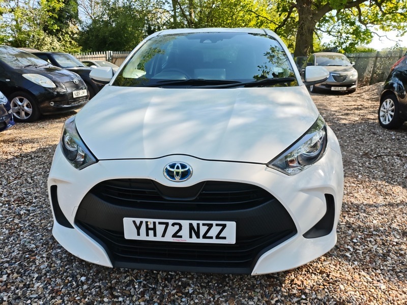 Toyota Yaris Icon YH72NZZ White #4