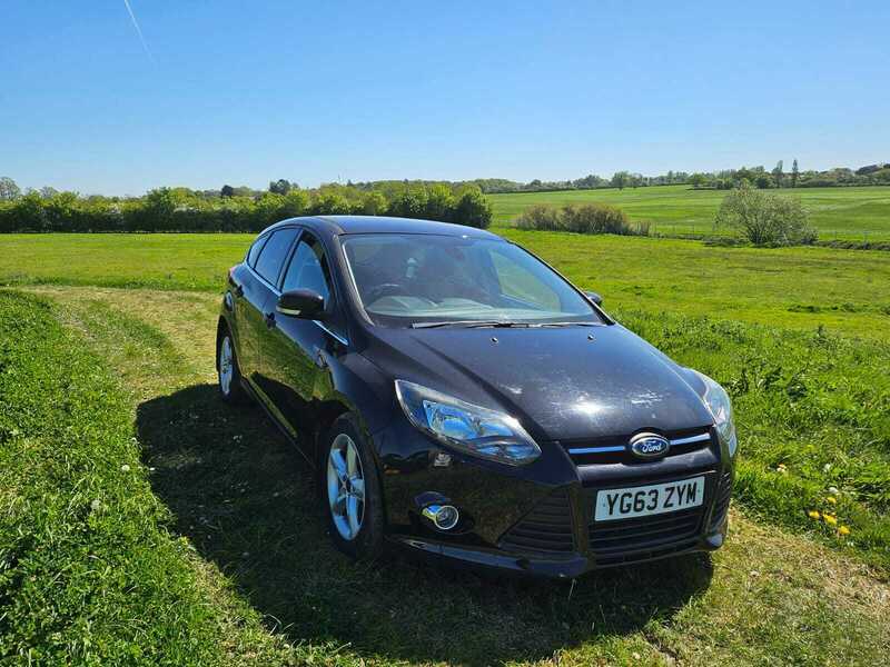 Ford Focus Zetec Black #2
