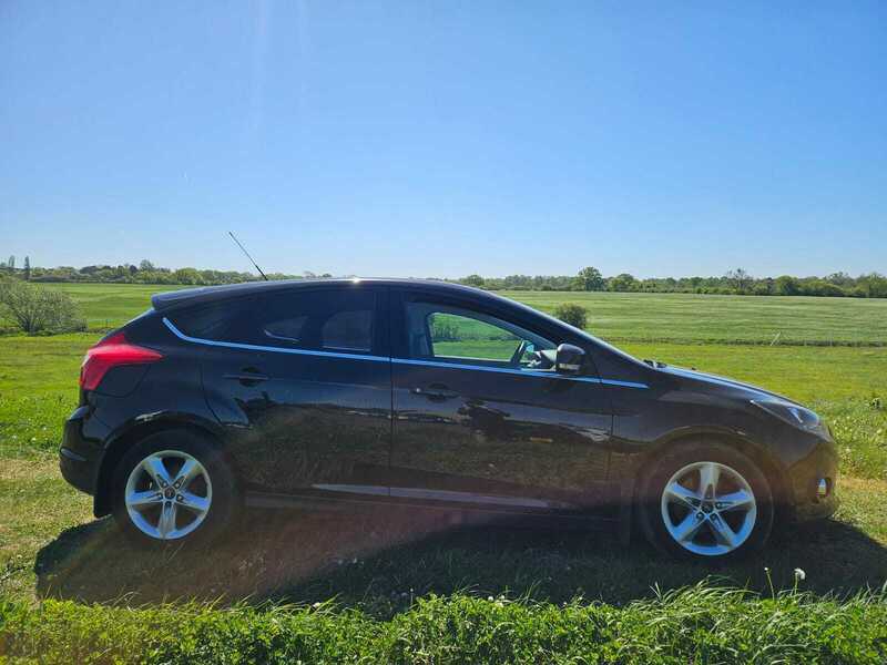 Ford Focus Zetec Black #3