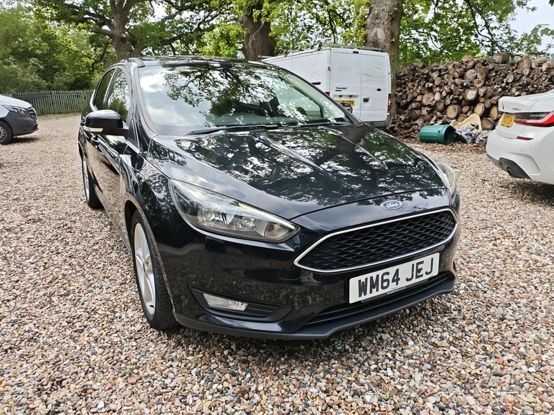 Ford Focus Zetec Black #4