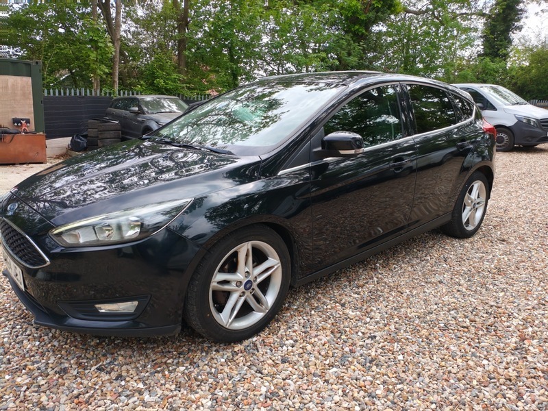 Ford Focus Zetec Black #2