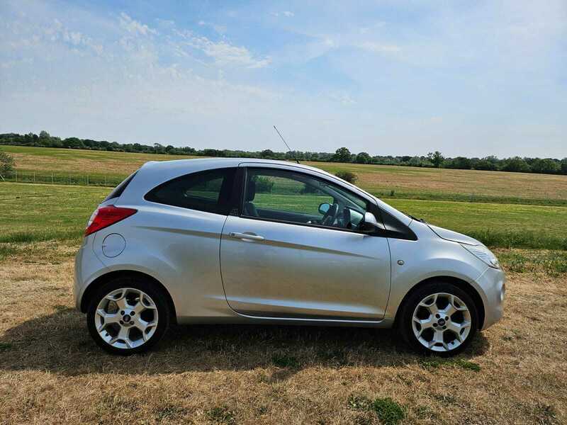 Ford KA Zetec Silver #5
