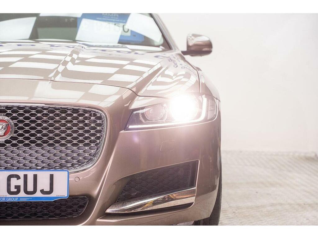 Jaguar XF 2.0D Portfolio Euro 6 Ss Brown