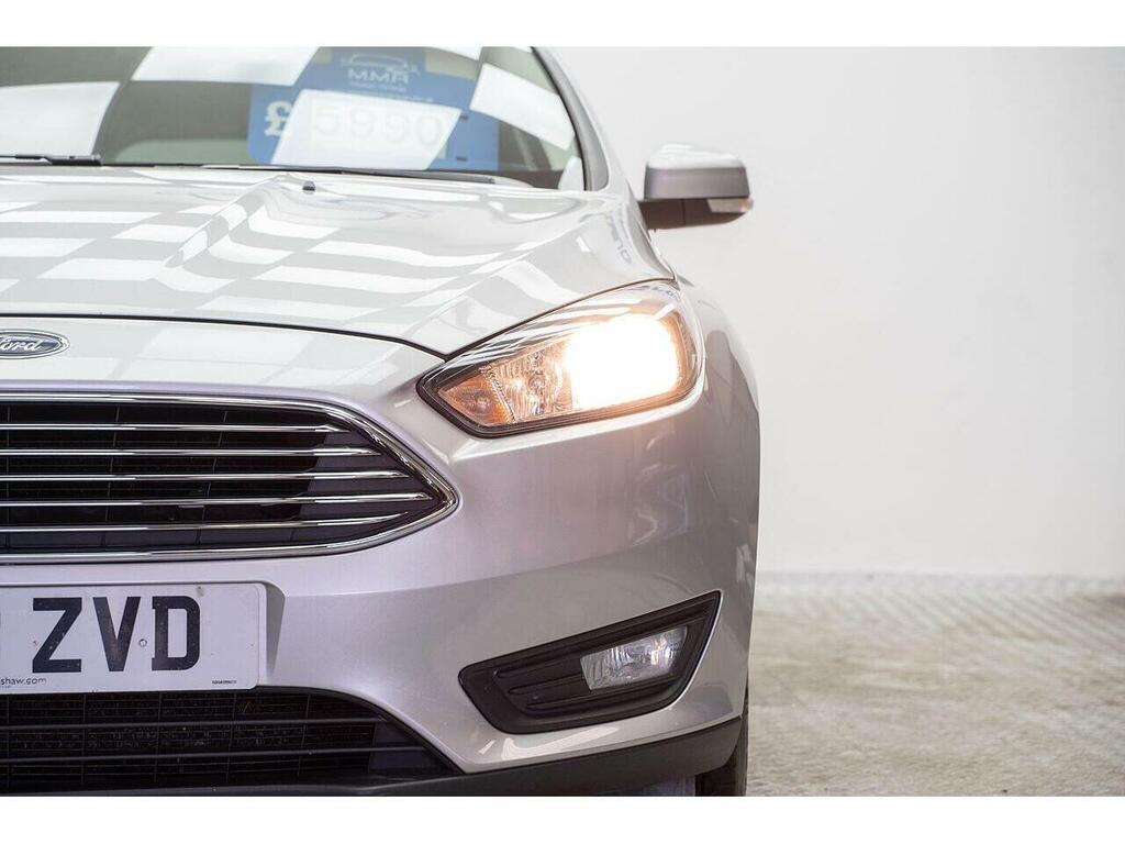 Ford Focus 1.5 Tdci Zetec Edition Euro 6 Ss NU18ZVD Silver #4