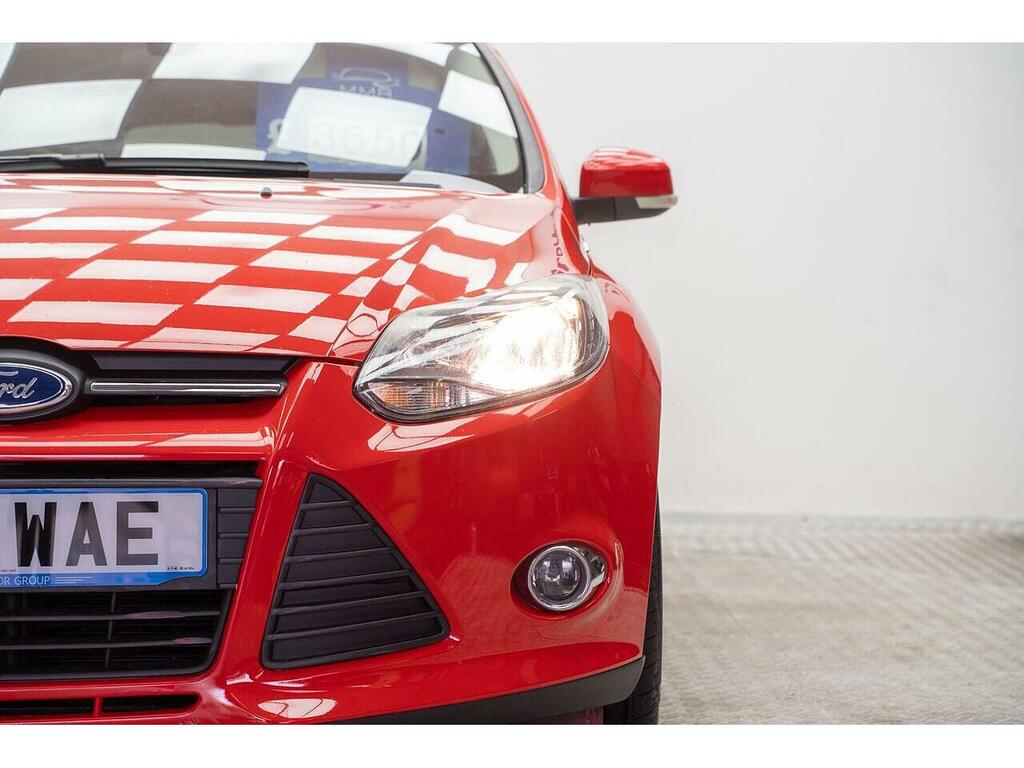 Ford Focus 1.6 Tdci Zetec Euro 5 Ss SG13WAE Red #2