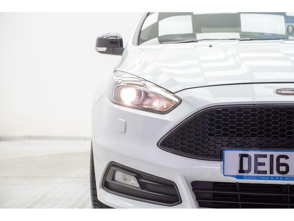 Ford Focus Focus St-3 Hatchback 1 DE16RUH White #2