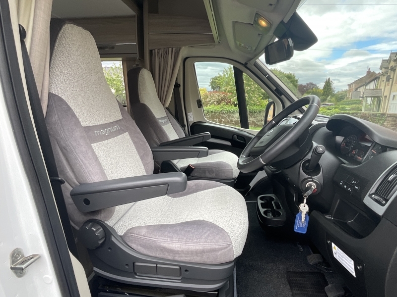 Peugeot Elddis Majestic 255 Silver #3