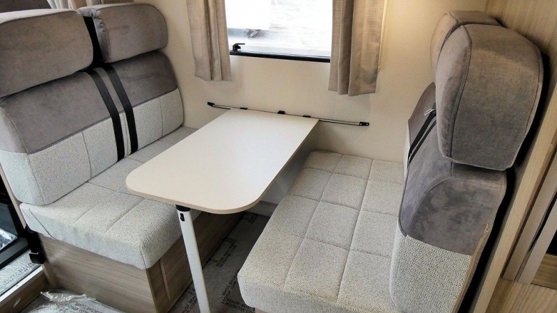 Peugeot Elddis Majestic 255 Silver #15