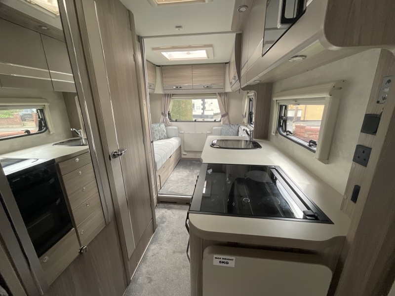 Peugeot Elddis Majestic 255 Silver #8