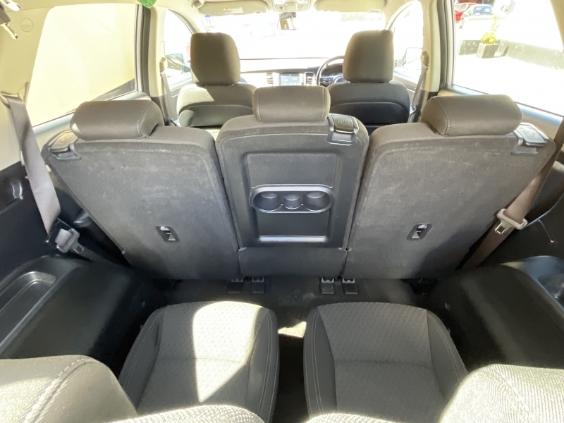 Kia  2 Crdi Isg 7 Seater LC17HBA Silver #3