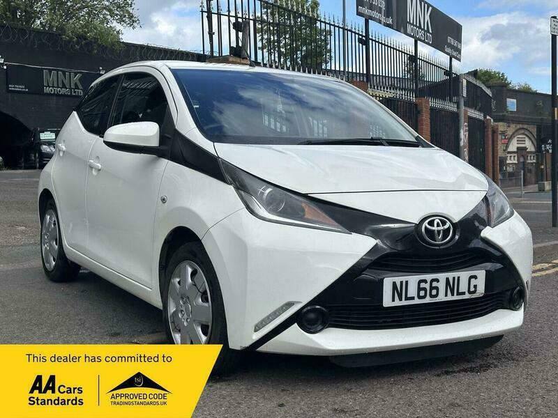 Toyota Aygo 1.0 Vvt-i X-play Euro White