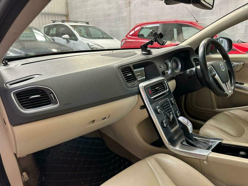 Volvo S60 1.6D Drive Se Saloon Blue #17