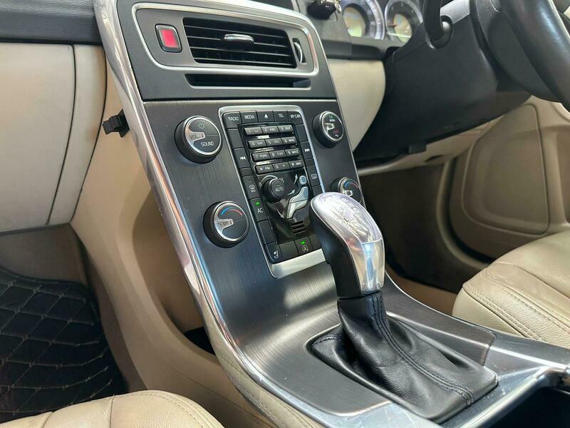Volvo S60 1.6D Drive Se Saloon Blue #18