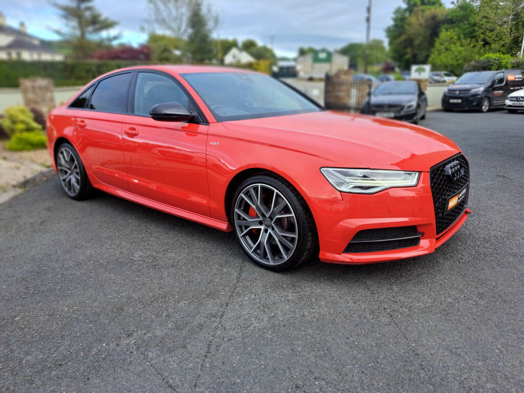 Audi A6 3.0 Bitdi 320 Quattro Black Edition Tip Red