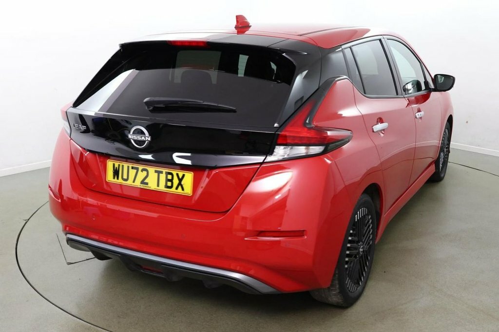 Nissan Leaf Hatchback WU72TBX Red #5