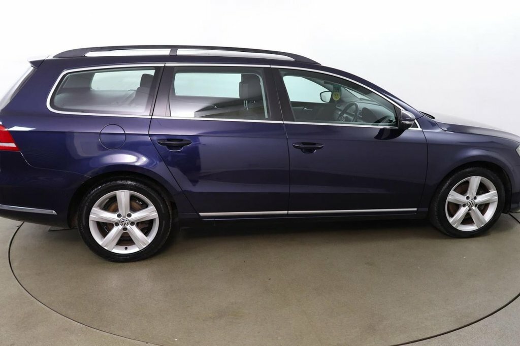Volkswagen Passat 2L Se FY12DWX Blue #4