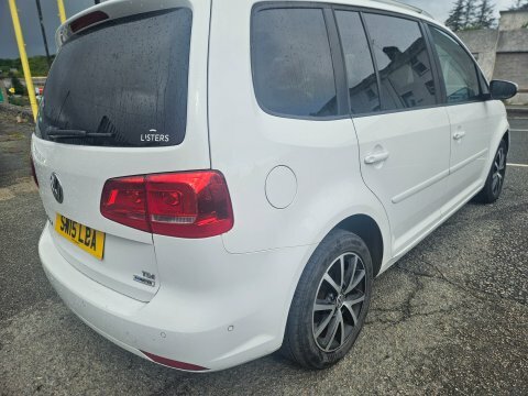 Volkswagen Touran Se Tdi Bluemotion SW15LBA White #4