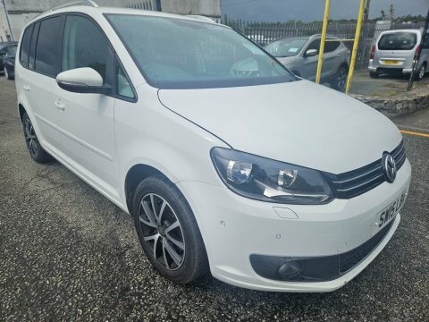 Volkswagen Touran Se Tdi Bluemotion SW15LBA White #2