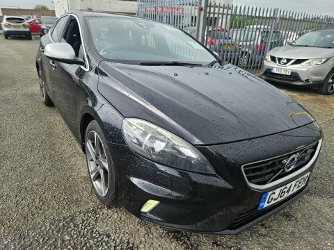 Volvo V40 D2 R-design Nav GJ64FEH Black #2