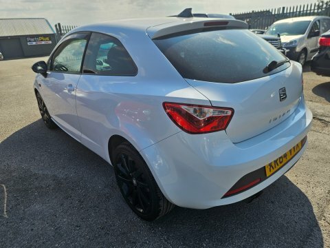 Seat Ibiza Tsi Fr Black KR64VVX White #6