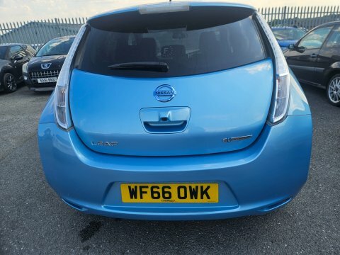 Nissan Leaf Tekna Blue #5