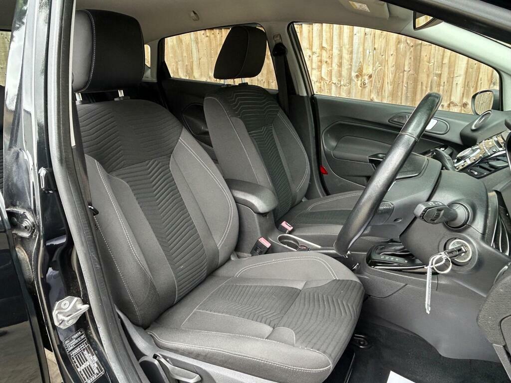 Ford Fiesta 1.6 Titanium Powershift Euro 5 HY63WYH Black #3