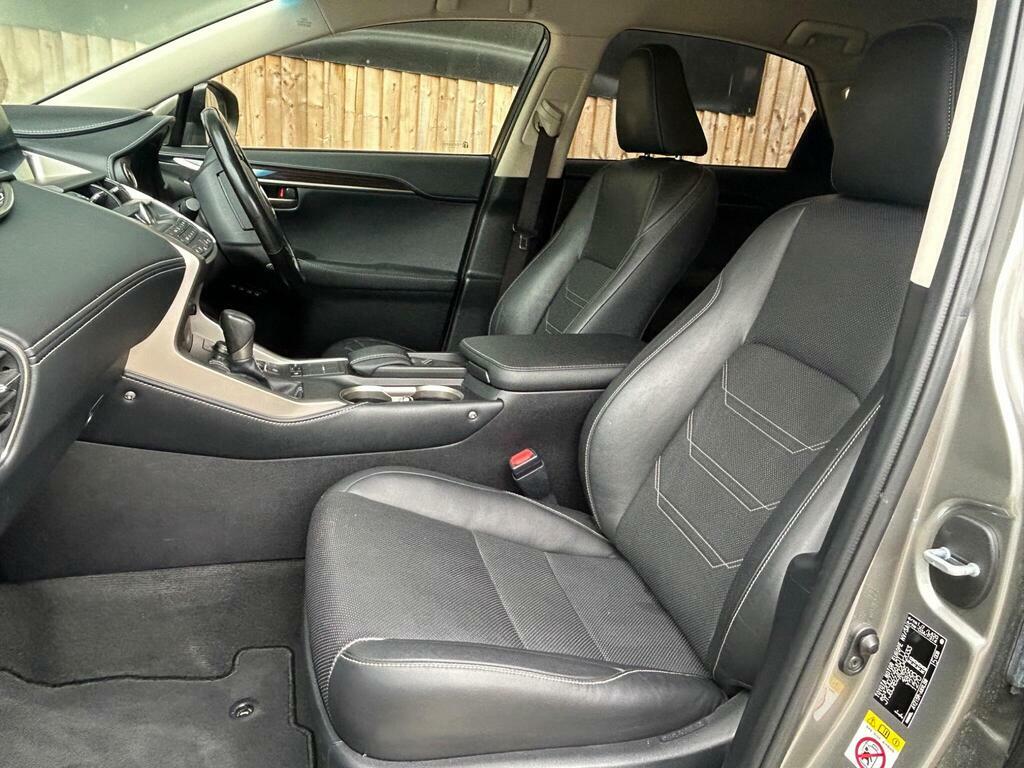 Lexus NX 2.5 300H Premier E-cvt 4Wd Euro 6 S S LO16ZRJ Silver #4