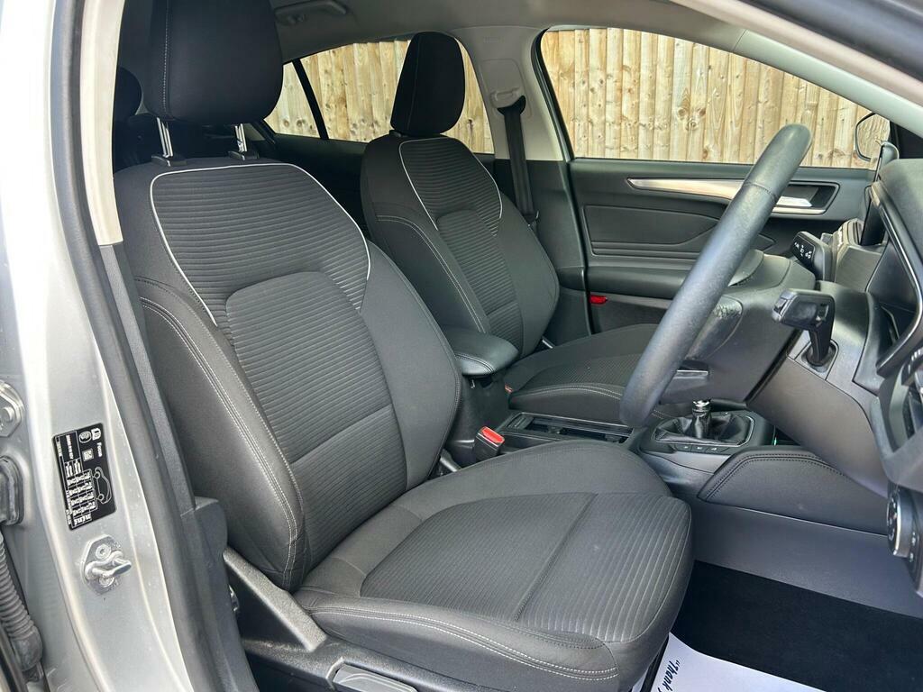 Ford Focus 1.0T Ecoboost Titanium Euro 6 S S VN69VCL Silver #3