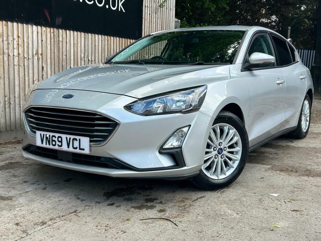 Ford Focus 1.0T Ecoboost Titanium Euro 6 S S VN69VCL Silver #6