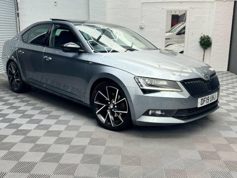 Skoda Superb 1.5 Tsi Act DF19UHJ Grey #6