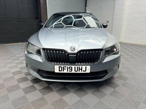 Skoda Superb 1.5 Tsi Act DF19UHJ Grey #3